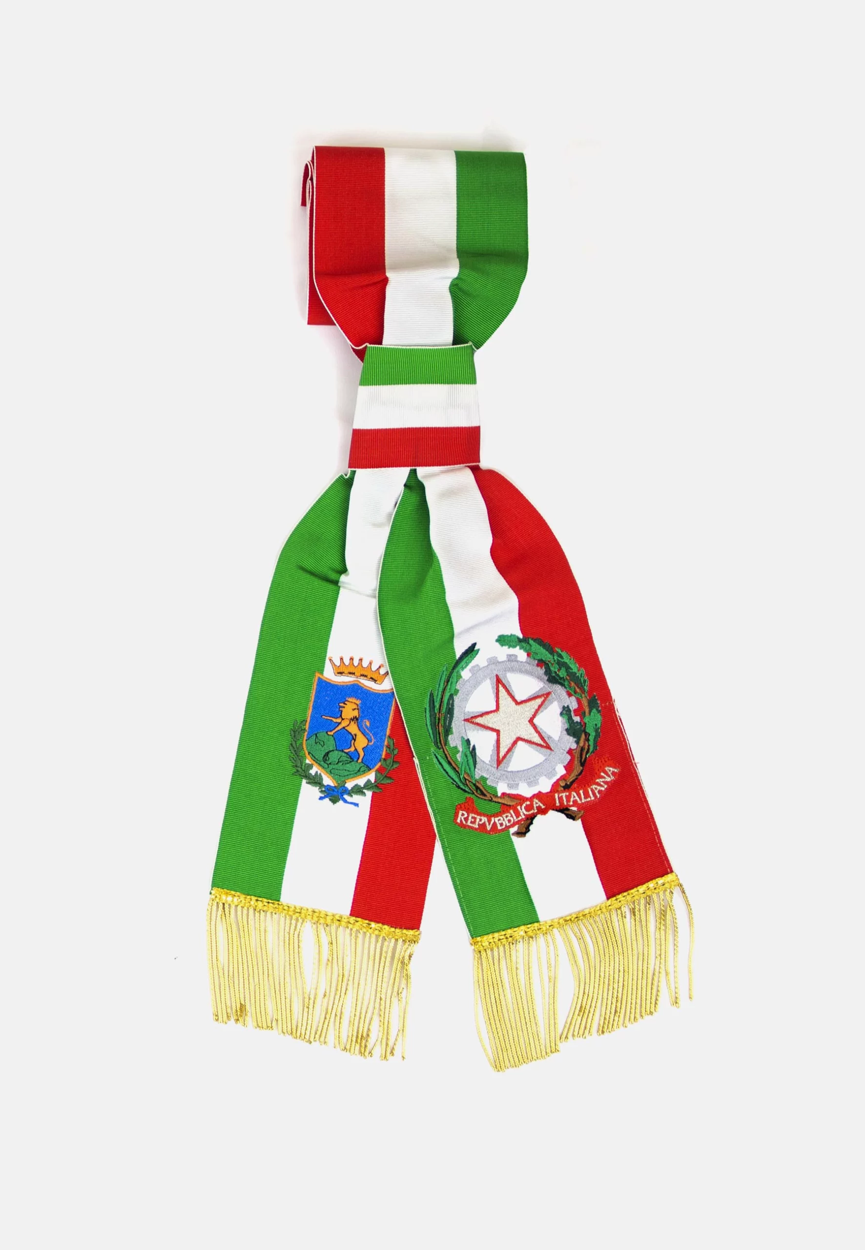 Uso improprio della fascia tricolore, Fratelli d'Italia Assisi contro il  sindaco - Assisi News